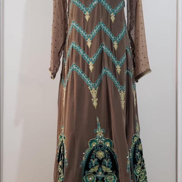 Pakistani dress - Picture 2 of 5